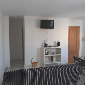 https://dreams-room-malaga.hotelsinnerja.org